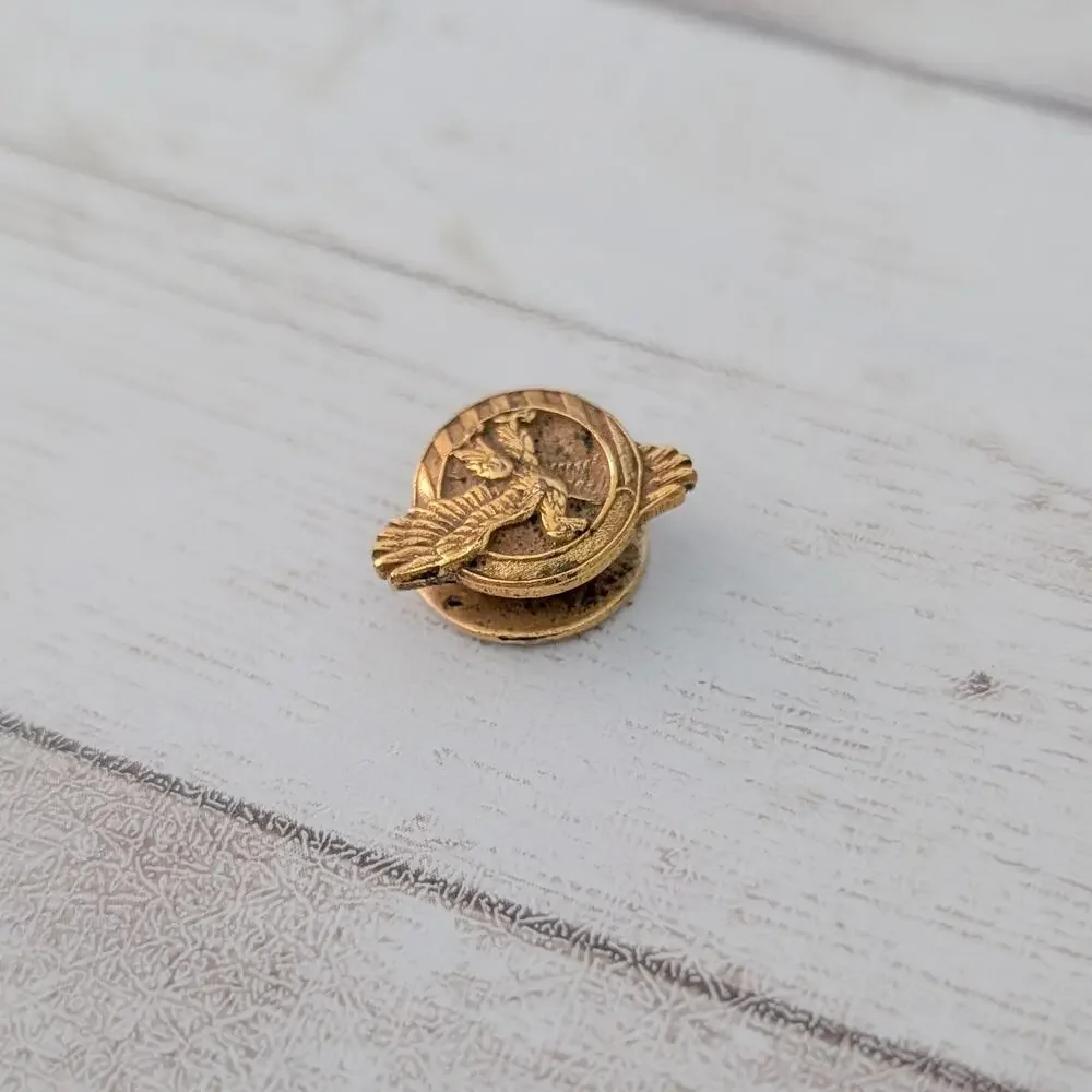Vintage World War 2 WWII Button Hole Pin Honorable Discharge